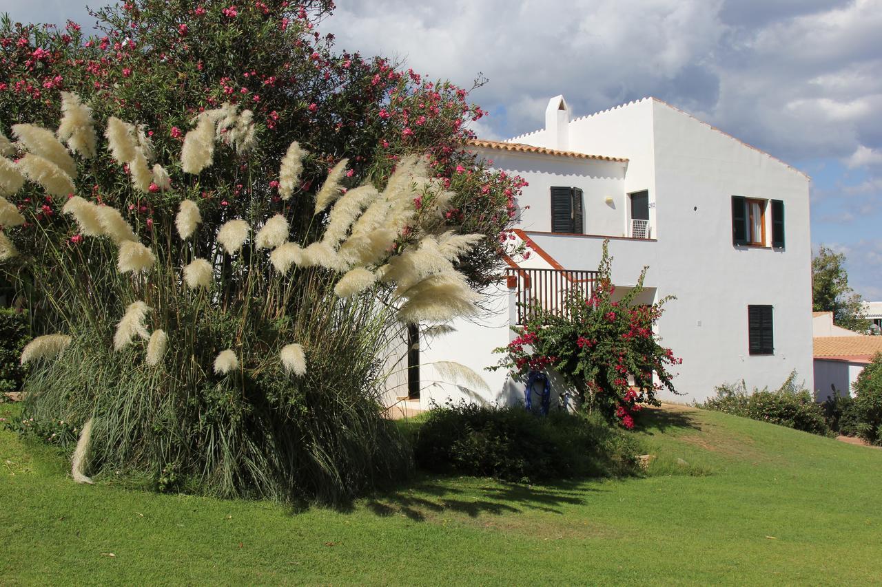 Apartamentos Sol Isla Arenal d'en Castell Exterior foto